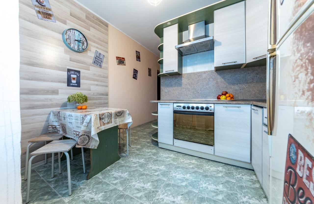 Уютная Квартира Для Семьи На Оболони Kiev Exterior foto